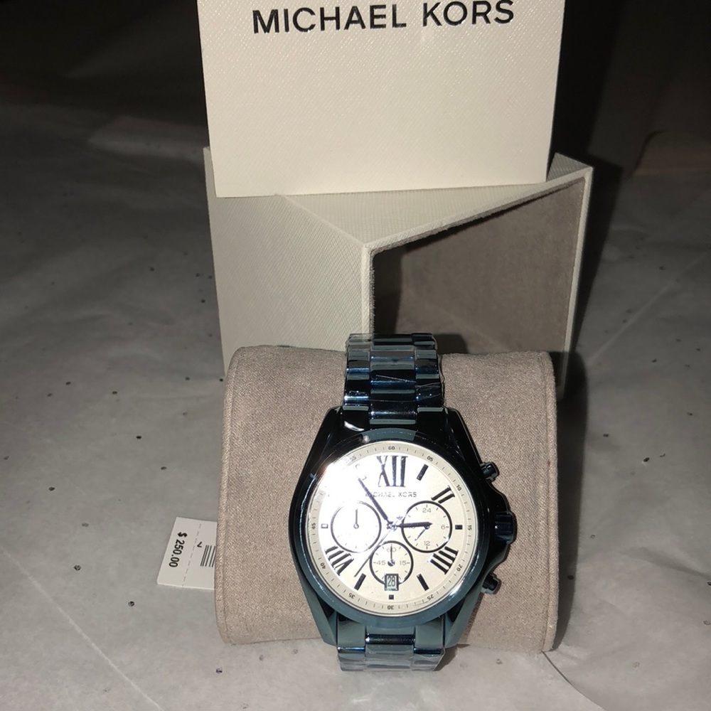 Micheal Kors  ladies Bradshaw watch